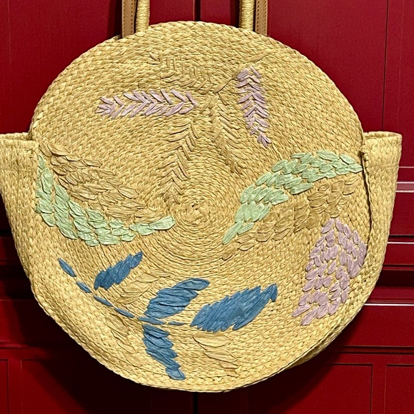 Time and Tru Tan and Blue Tote with Floral Design - Picture 3 of 4